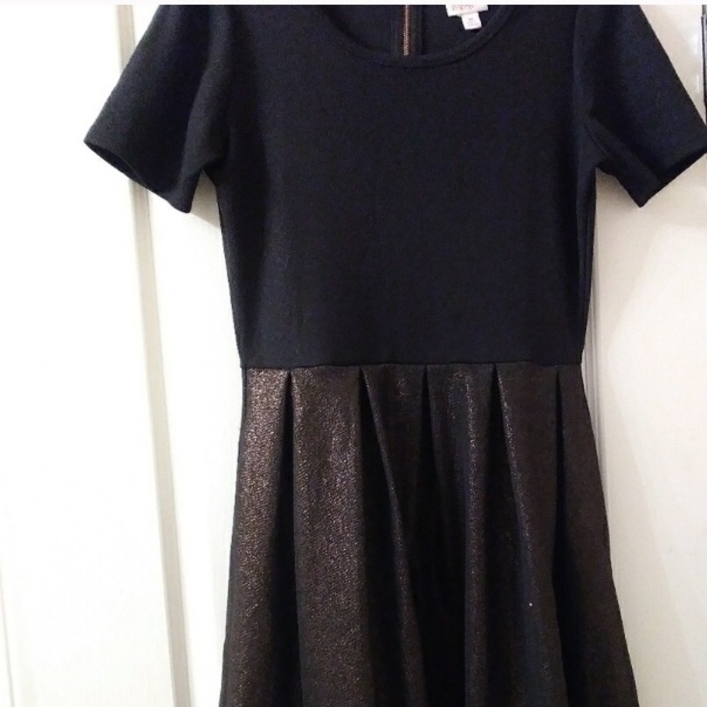 Lularoe Elegant Black and Rose Gold Amelia - Large